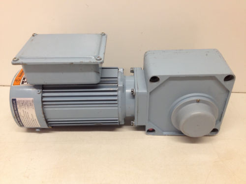 SUMITOMO S-TC-F/FB-02A1 Induction Motor w/ Gear Reducer RNYMS02-1330-SG-B-150