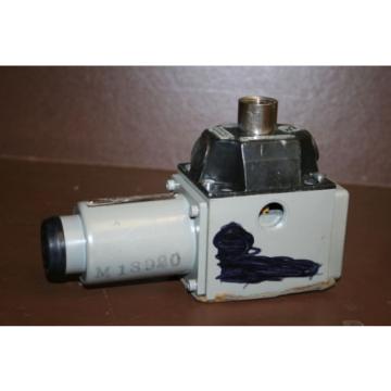 Directional France Greece valve 4 port Hydraulic 4WE8Y3 24 VDC Rexroth Unused