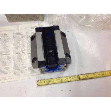 Rexroth R185143210 Linear Runner Block Roller Rail   Origin IN BOX