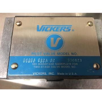 LOT OF 2 VICKERS HYDRAULIC DIRECTIONAL PILOT VALVE DG2S4-012A-52  590423