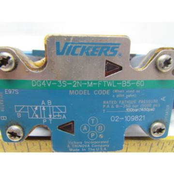 Vickers DG4V-3S-2N-M-FTWL-B5-60 120V Reversible Hydraulic Control Valve Size D03
