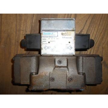 Vickers Double A Hydraulic Directional Control Valve QF-5M-FF-10A3