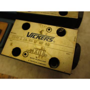 Vickers DG4V 3 2A VM U H7 60 Hydraulic Valve w/ 507848 24vdc Coil DG4V32AVMUH760