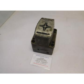 Vickers FCGT02B004-11 Hydraulic/Electric Flow Control Valve