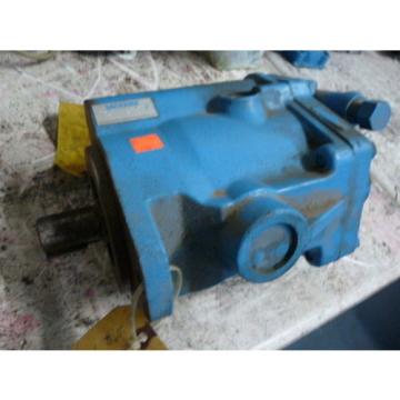 Vickers PVB20RS20C11 Hydraulic Axial Pump  USED