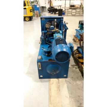 Hydraulic power unit with Vickers 30HP pump