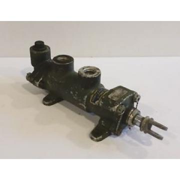 Vickers AA13004 Aircraft Hydraulic Actuator Assembly
