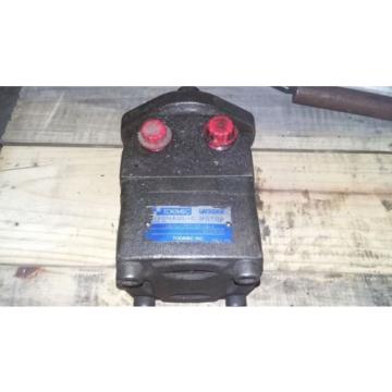 Sperry amp; Vickers Hydrocomp Hydraulic Motor CR-06-2P0-30-JA-J _ CR062P030JAJ