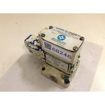 Sperry Vickers Directional Valve DG4V32AWB12 Used #68246