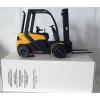 HEAVY TRUCK OM XD40 ( = Linde brand)   forklift truck fork lift 1/25 MINT IN BOX #1 small image