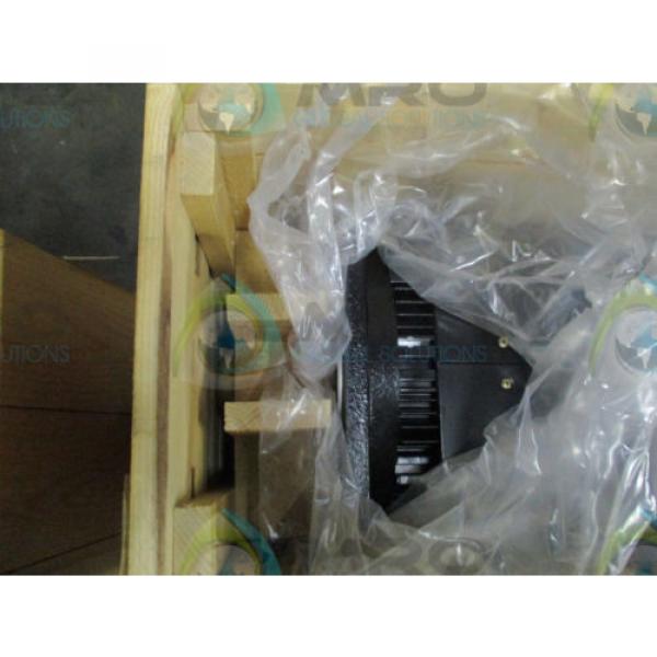 REXROTH INDRAMAT 2AD160B-B350R2-BS03-B2V1 3-PHASE INDUCTION MOTOR Origin IN BOX #5 image