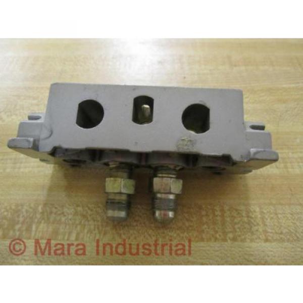 Rexroth France Egypt Bosch Group 1 825 503 813 Manifold - Used #1 image
