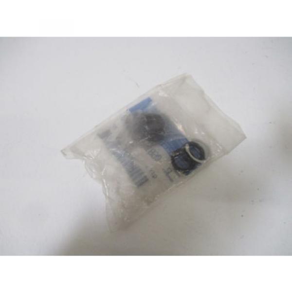 LOT Germany India OF 4 REXROTH P-068148-K0000 SEAL KIT *NEW IN A FACTORY BAG* #2 image