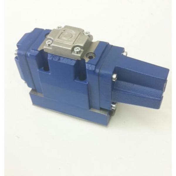 Rexroth 4WRZ10 Proportionalventil vorgesteuert  proportional valve 704035 #4 image