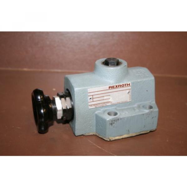 Pressure reducing valve 100 bar DR10-4-42/100YV Rexroth Unused #1 image