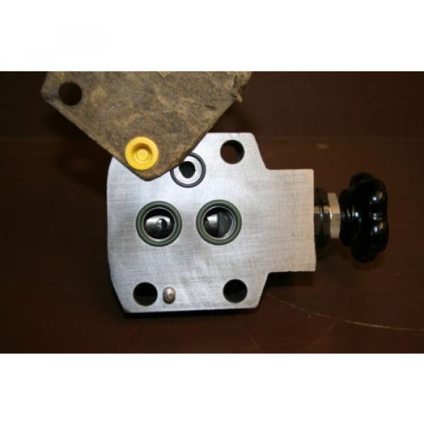 Pressure reducing valve 100 bar DR10-4-42/100YV Rexroth Unused #3 image