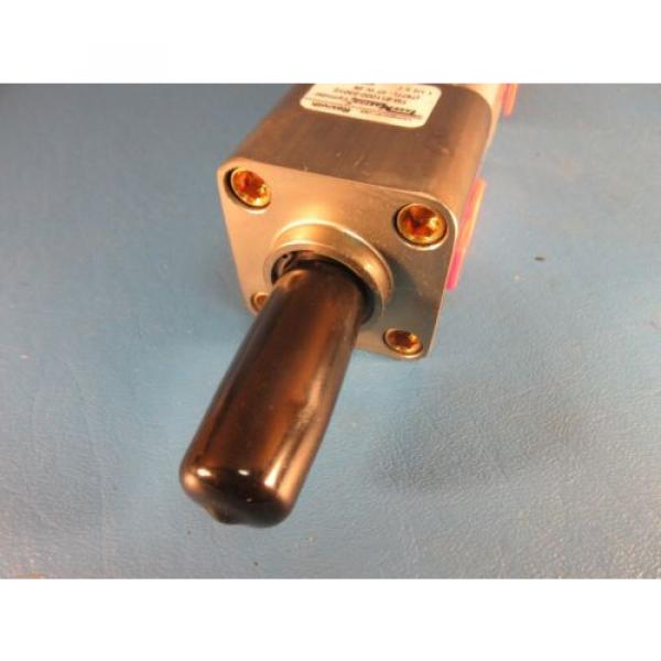Rexroth China Russia TM-811000-03010, 1-1/2x1 Task Master Cylinder, 1-1/2&#034; Bore x 1&#034; Stroke #5 image