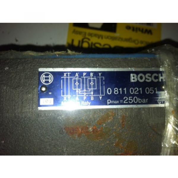 Bosch Australia Singapore 811 021 051 valve block #1 image