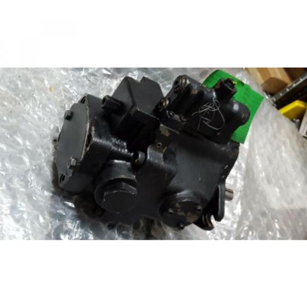 New Sauer Danfoss Hydraulic Variable Piston Pump L38 Model   L38-7069 #9 image