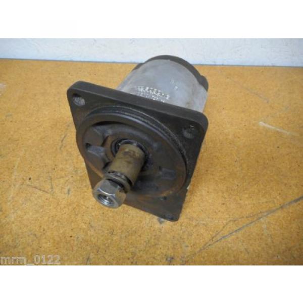 Rexroth MNR: 0 510 725 056 Gear pumps origin Old Stock #1 image