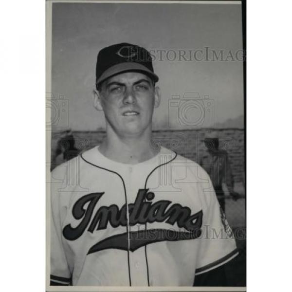 1949 Press Photo Lyman Linde-Indians baseball player - cvb45329 #1 image