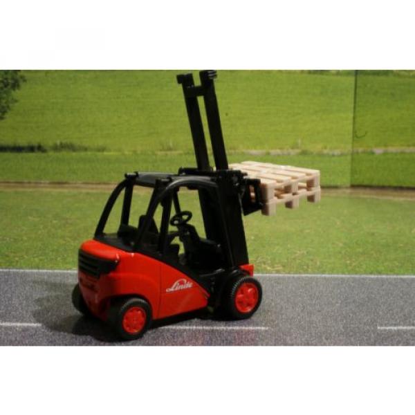 Siku 1722 - Linde Forklift Truck Diecast toy - 1:50 Scale New in Box #4 image