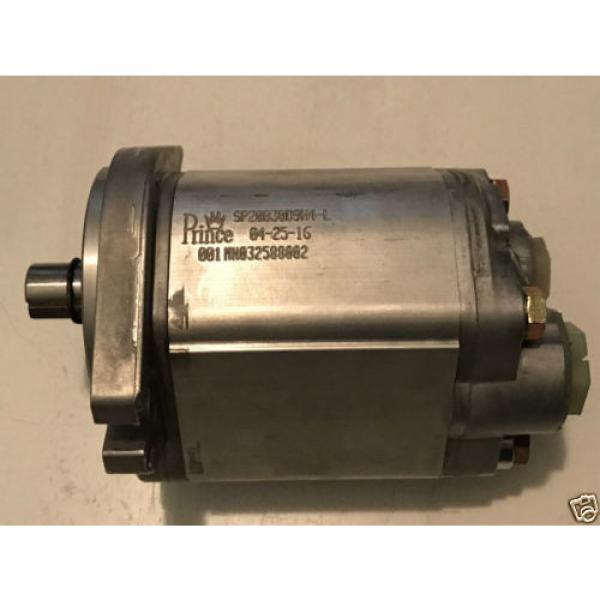 Prince Manufacturing SP20B30D9H4-L Hydraulic Gear Pump 26.86 GPM 2500 PSI #1 image