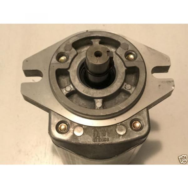 Prince Manufacturing SP20B30D9H4-L Hydraulic Gear Pump 26.86 GPM 2500 PSI #2 image