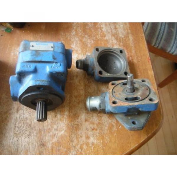 Vicker#039;s Vane Hydraulic Pump origin Old Stock NOS for Ford 3400 #6 image