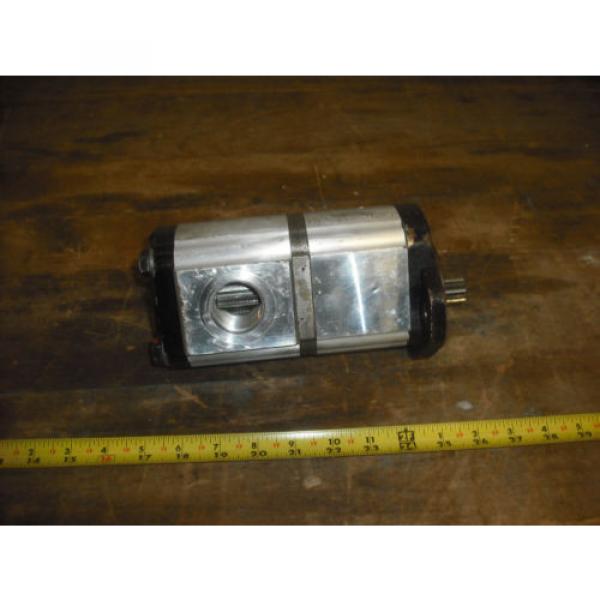 Hyundai Heavy Industries Hydraulic Pump P/N 31LD-40500 #4 image