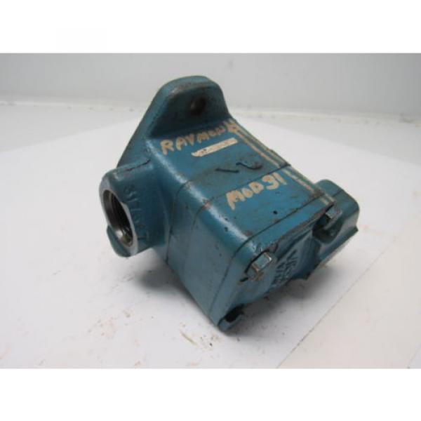 Vickers V101S2S27A20 Single Vane Hydraulic Pump 1#034; Inlet 1/2#034; Outlet #5 image