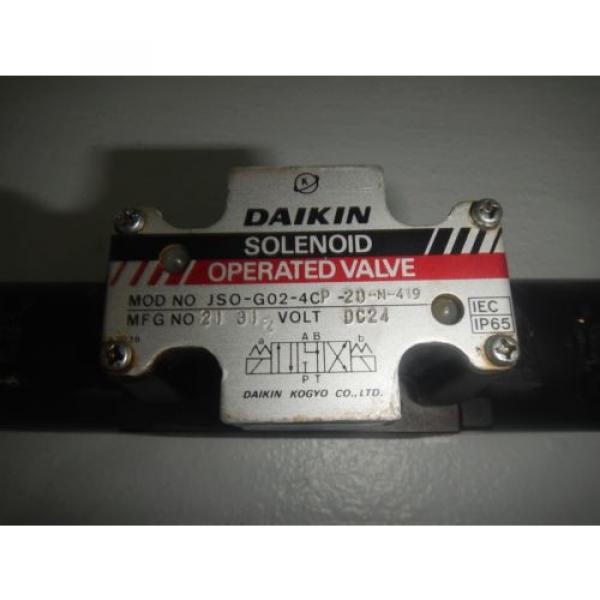 Daikin JS0-G02-4CP-2D-N-419 Hydraulic Directional Valve 24Volt D03 #2 image