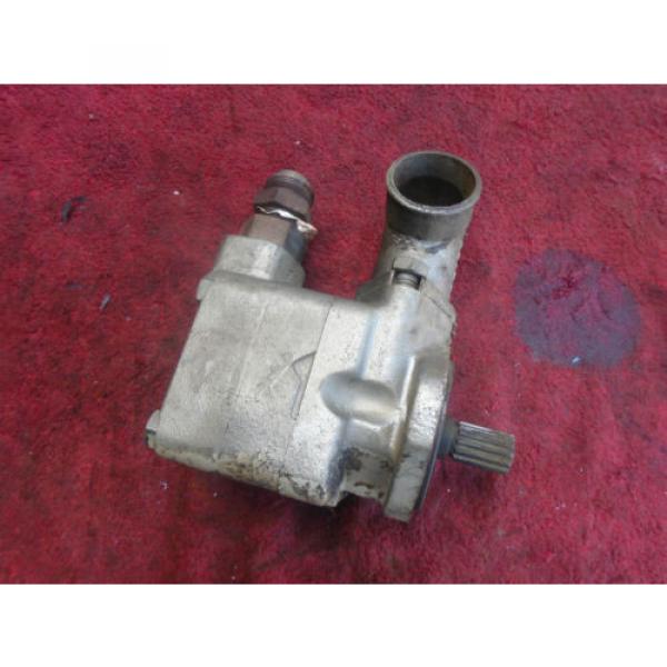 Vickers Hydraulic Vane Pump - Model# 201E13K - 23011018 turns well #1 image