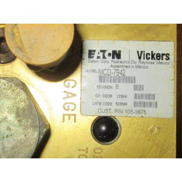 Lot of 2  EATON VICKERS HYDRAULIC MANIFOLD ASSY # MCD-7186 amp; MCD-7942 #3 image
