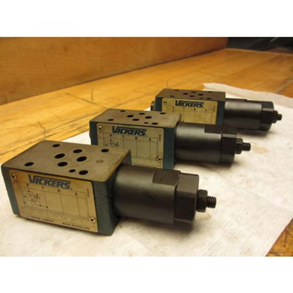 Vickers DGMX2-3-PP-CW-20-B Hydraulic Valve LOT OF 3 SystemStak Pressure Reducing #2 image