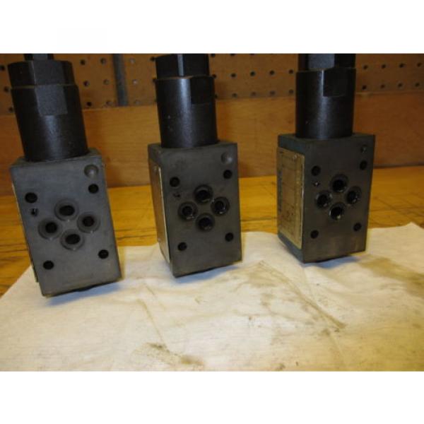 Vickers DGMX2-3-PP-CW-20-B Hydraulic Valve LOT OF 3 SystemStak Pressure Reducing #6 image