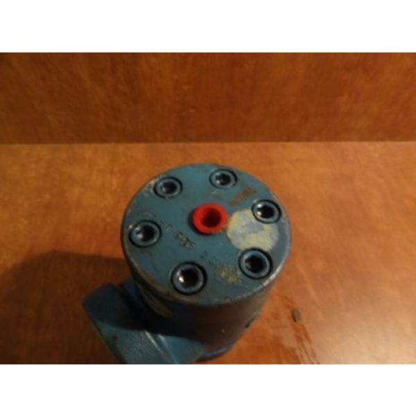 Vickers C2 830UAS18 hydraulic check valve #3 image