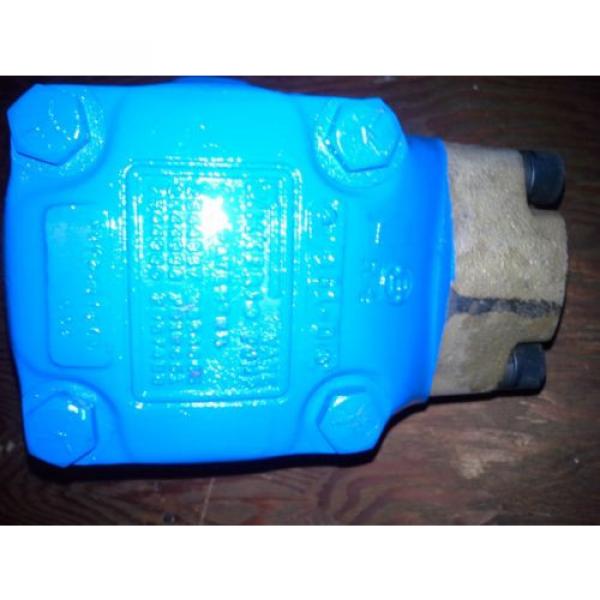 Vickers Fixed Displacement Hydraulic Vane Pump #2 image
