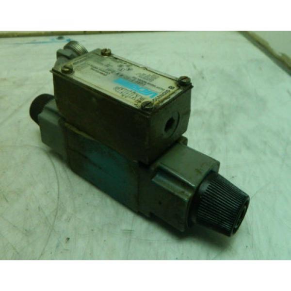 Vickers Hydraulic Directional Control Valve, DG4V-3-6C-M-W-B-40, Used, Warranty #2 image