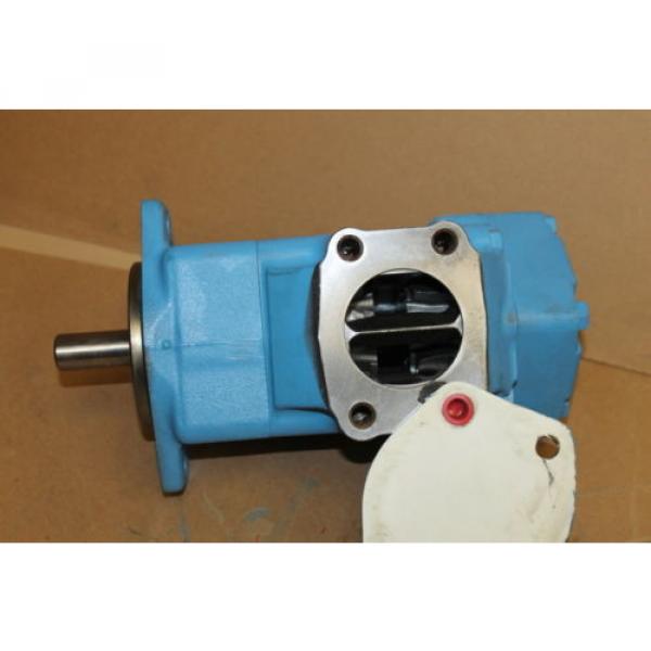 Hydraulic vane double pump, 17GPM/11GPM, 3000PSI, 2520VQ17A5-1AA20 Vickers #4 image