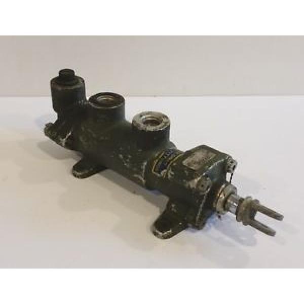 Vickers AA13004 Aircraft Hydraulic Actuator Assembly #1 image