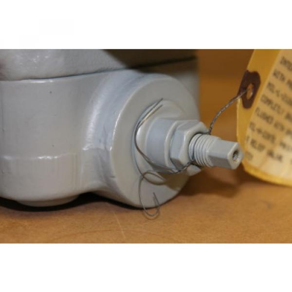 Pressure relief valve, 100GPM, 3500 PSI, L2-N5-CF-16-FV-10 Vickers Eaton Unused #4 image