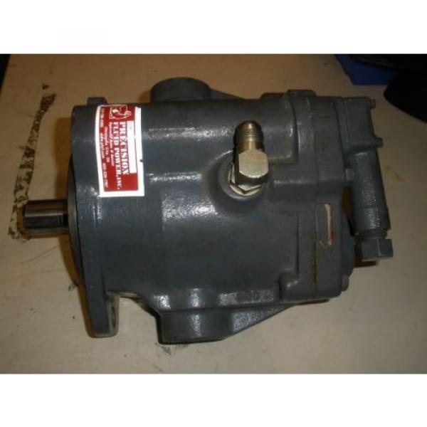 Vickers PVB20-LS-20-CM-11 Piston Pump 1 ¼” Dia Shaft With 1 ¼” Ports #1 image