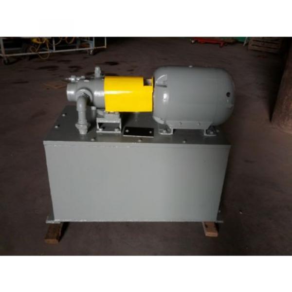 15 HP Vickers Hydraulic System; 110 gal Tank #1 image