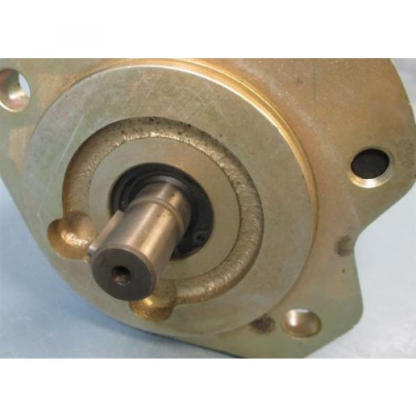 Rexroth 9510 290 097 Hydraulic Power Gear pumps 5/8#034; Shaft OD NWOB #8 image