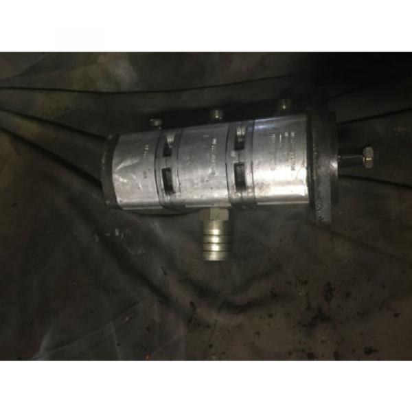 Mini Digger Rexroth Hydraulic pumps - MNR151822668 JCB 8014 2 #1 image