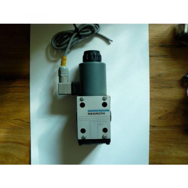 Mannesmann Rexroth 3WE10A30/CG24N9Z4 Solenoid Operation Valve Wired #1 image