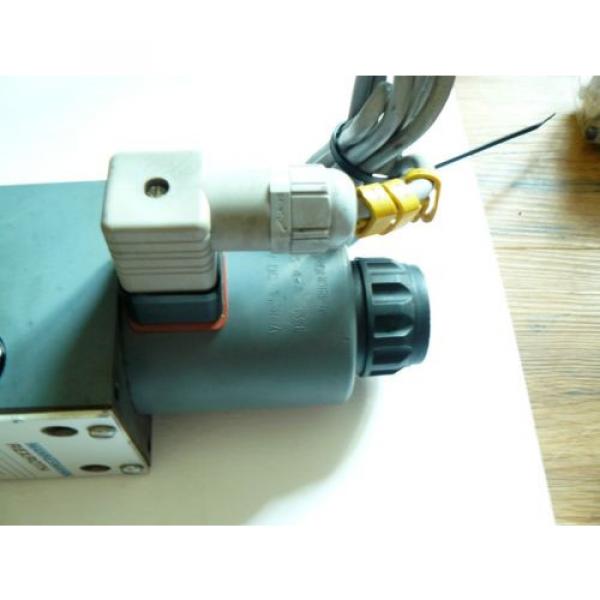 Mannesmann Rexroth 3WE10A30/CG24N9Z4 Solenoid Operation Valve Wired #5 image