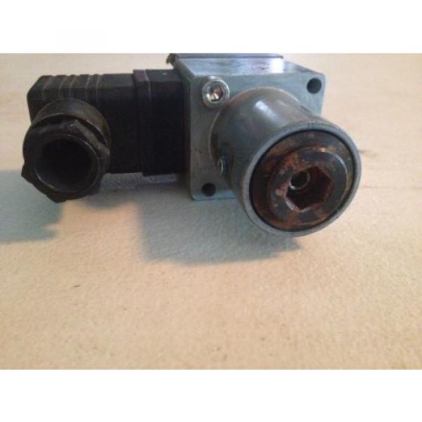 Mannesmann Rexroth 536-648 HED 8 OH 11/100 HED8OH Pressure Valve Industrial #3 image
