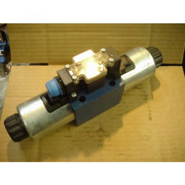 Origin Rexroth hydraulic solenoid valve 4WE10J73-40/CW110RN9DK25L R978911151 #1 image